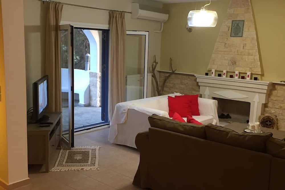 Villa for 8 personer in Sporaderne