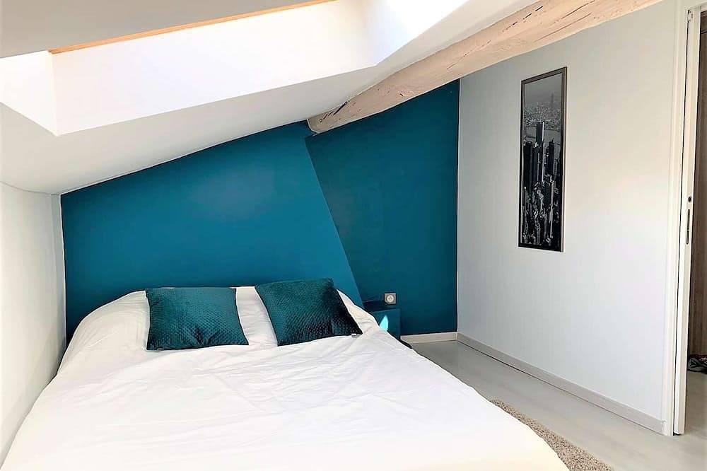 Apartamento entero, Duplex with rooftop - Aircon - Up to 4 people in Aix-en-Provence, Region de Aix-en-Provence