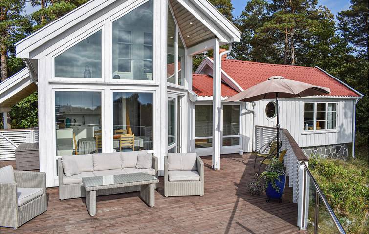 Feriehus for 8 personer, med Terrasse i Arendal 