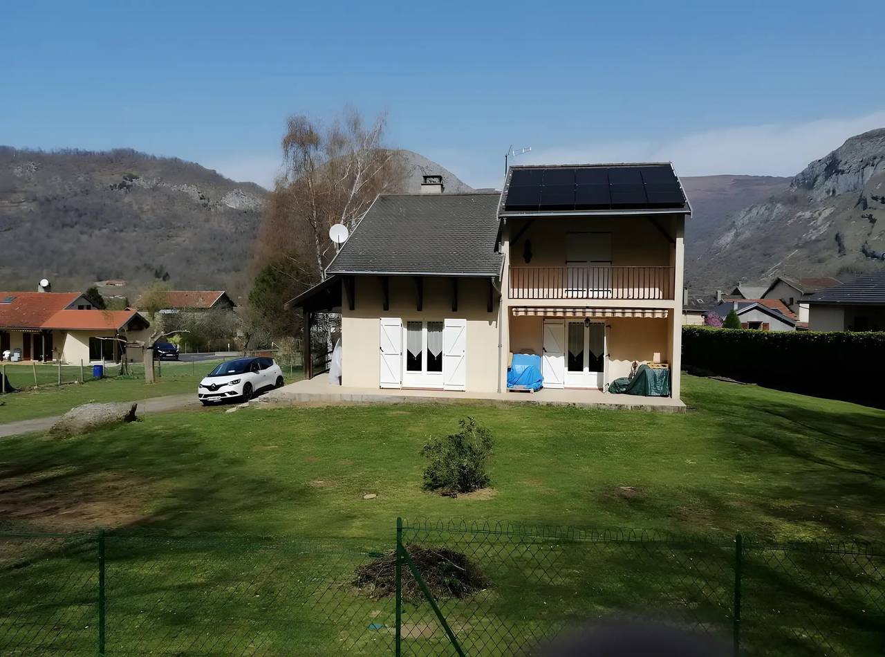 Habitación con bañera, vistas a la montaña y Wi-Fi incluido in Banat, Tarascon-sur-Ariège