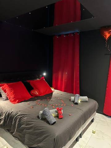 Gîte pour 2 personnes, avec sauna et vue, animaux acceptés à Mâcon