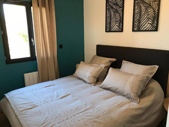 Location de vacances pour 2 personnes, avec terrasse et jardin à Saint-Simon-de-Bordes - 4