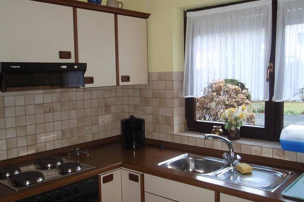 Ganze Wohnung, Ferienwohnung Zewe - 2-Bett-Ferienwohnung in Bitburg, Eifelkreis Bitburg-Prüm