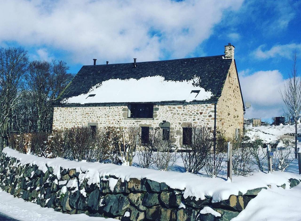 La Grange de L'Abille, maison d'hôtes cosy et bienveillante - Bruyère in Marchastel, Parc naturel régional des Volcans d'Auvergne