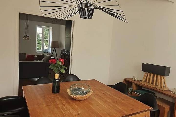 Location de vacances pour 6 personnes, avec piscine et terrasse, animaux acceptés à Saint-Martin-Lalande - 2