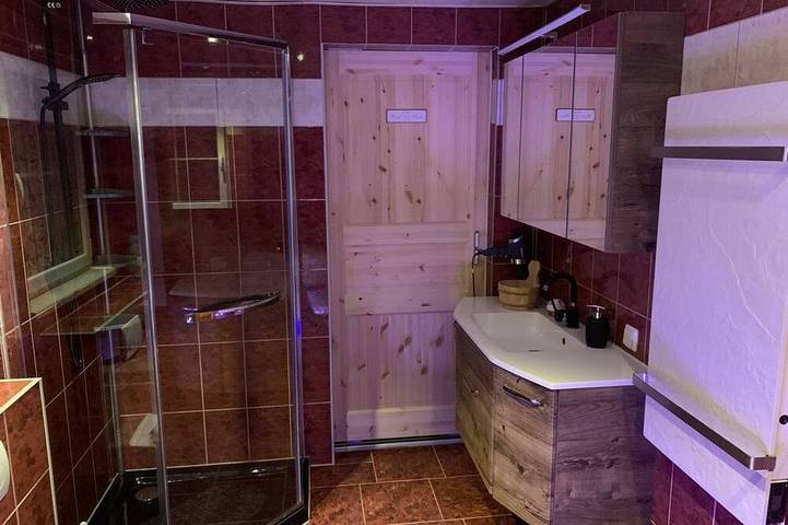 Ferienhaus für 5 Personen, mit Sauna und Terrasse sowie Whirlpool in Großschönau - 2