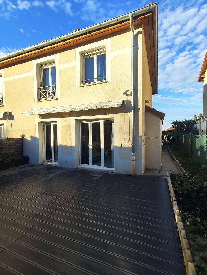 Location de vacances pour 7 personnes, avec jardin et terrasse à Beaumont (Haute-Savoie)