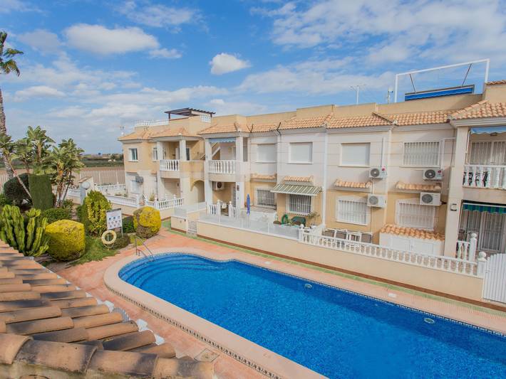 Ferienhaus für 4 Personen, mit Terrasse und Kinderpool in Los Alcázares