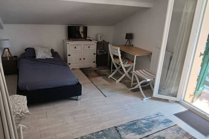 Private bedroom with private bathroom in a private home in Anglet in Anglet, Bayonne und Umgebung