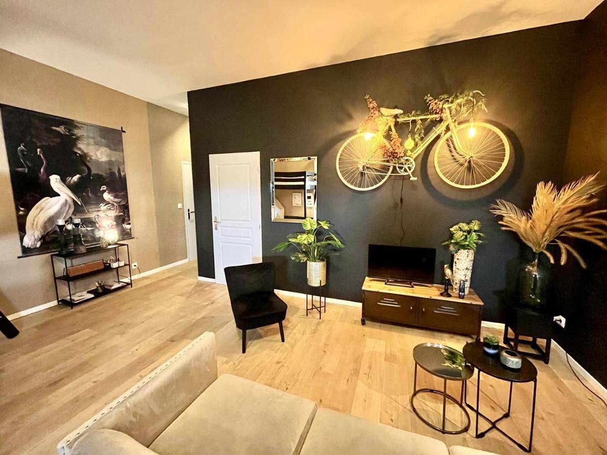Appartement entier, "Gîte Le Loft" - Airco in Chamblet, Région de Montluçon