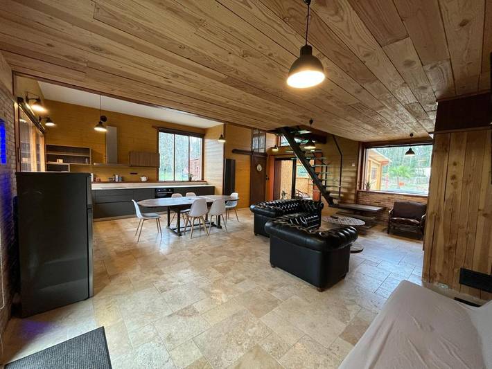 Gîte pour 4 personnes, avec jacuzzi ainsi que balcon et jardin à Soucelles - 2