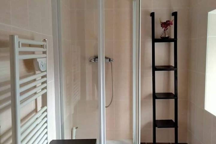 Gîte pour 4 personnes, avec jardin à Saint-Étienne-Lardeyrol - 4