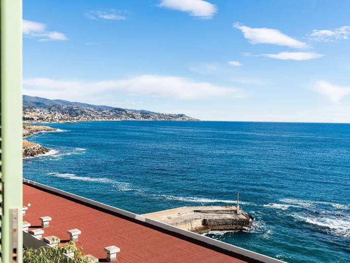 Villa for 8 people, with Balcony in San Remo