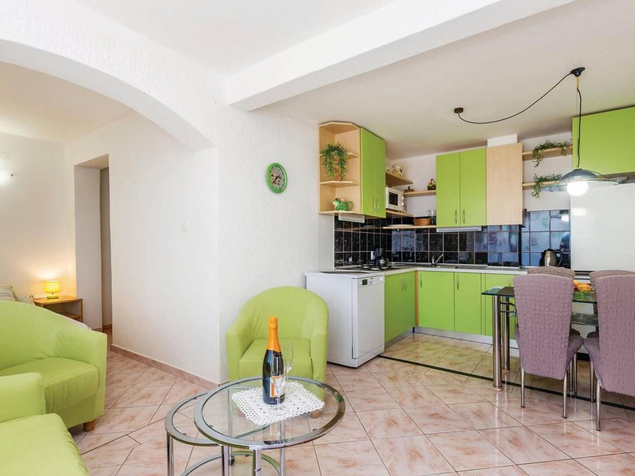 Ganze Wohnung, Apartments Paola - Studio Apartment with Terrace and Sea View in Cesarica, Naturpark Velebit