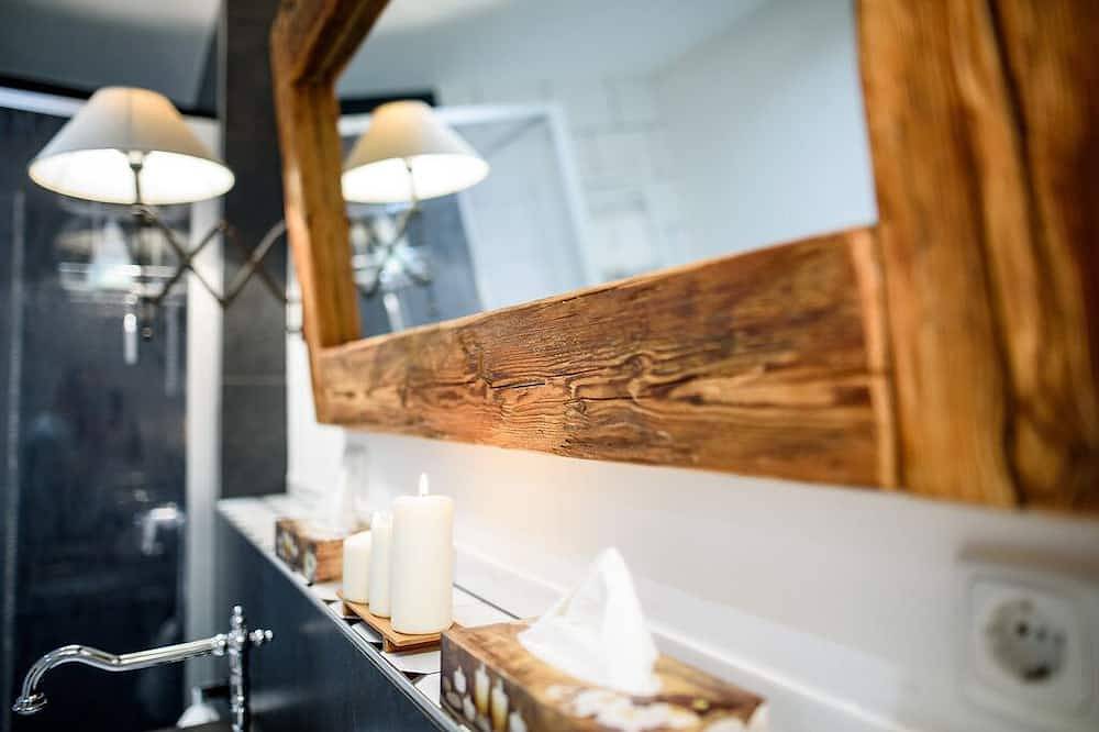 Ganze Wohnung, Modernes Apartment auf Klostergut Rechetsberg mit Bergblick! Absolute Ruhe! in Huglfing, Pfaffenwinkel