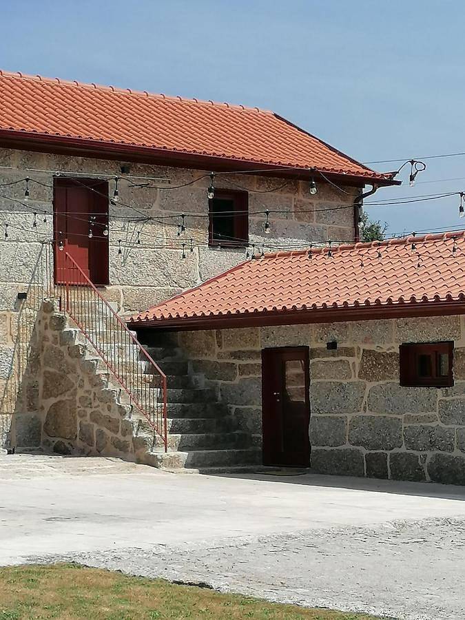 Casa de vacaciones para 3 personas, con piscina además de jardín y vistas en Distrito de Braga - 2