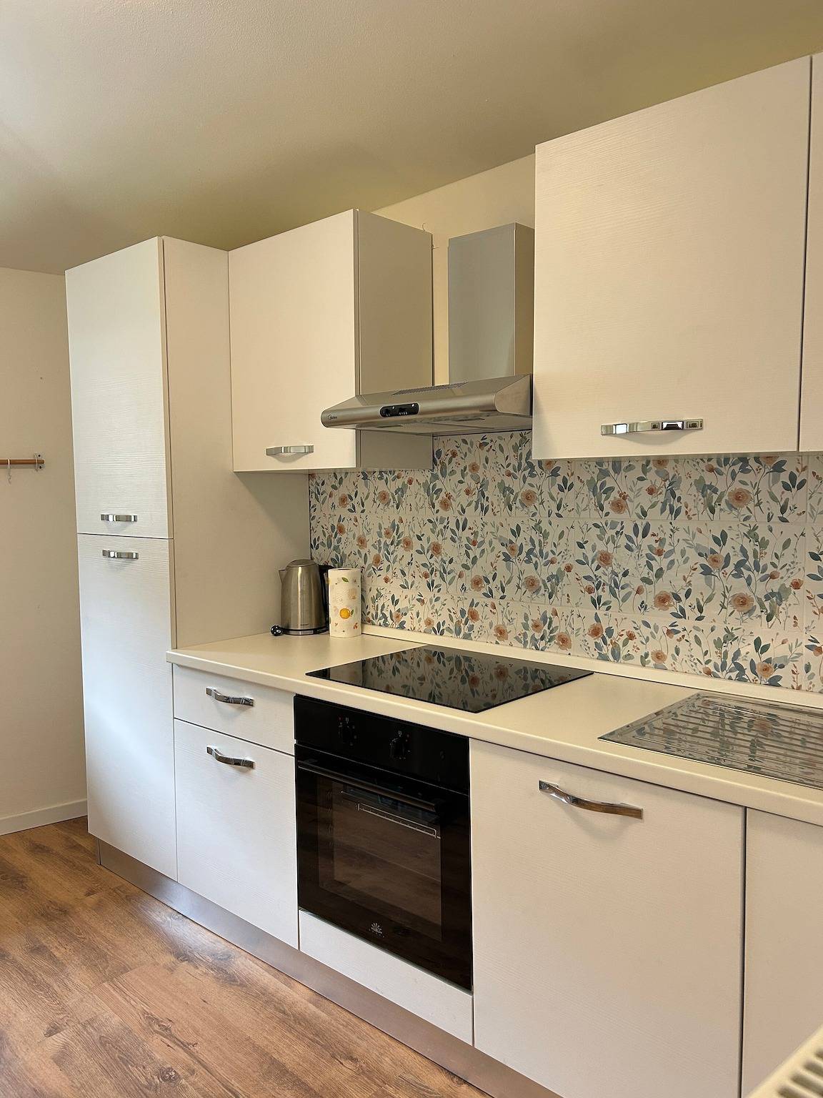 Appartamento intero, Agriturismo "Al Gallo Nero Giallo" vicino al Lago di Garda con vista montagna e terrazza in Tenno, Prealpi Gardesane