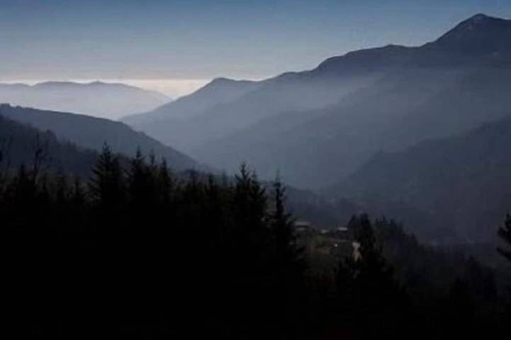 Agriturismo per 5 persone, con giardino in Borzonasca