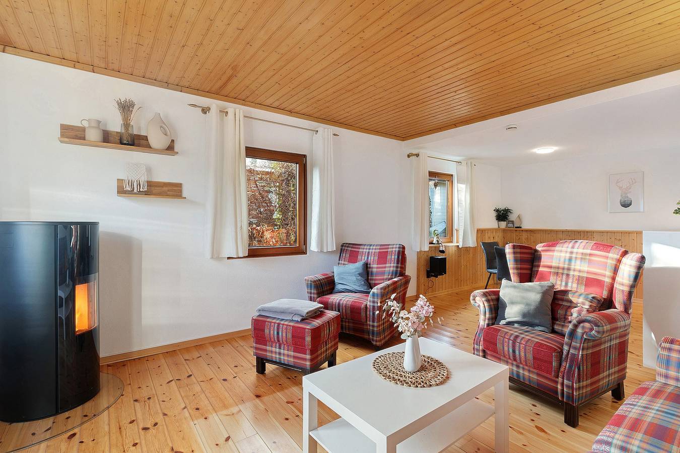 Ferienhaus 'Frenkhausener Ruhepol' mit Bergblick, privater Terrasse und Wlan in Meschede, Hochsauerlandkreis