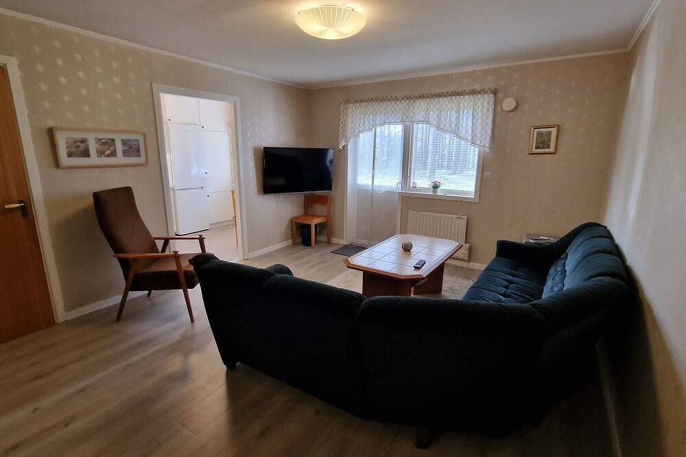 Ganze Wohnung, Stuga Björn - Quiet cabin at lake Edesjön in Strömsund, Jämtland