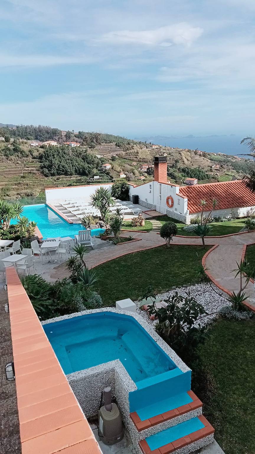 Ganze Wohnung, Ferienwohnung für 8 Personen mit Terrasse in Camacha, Madeira