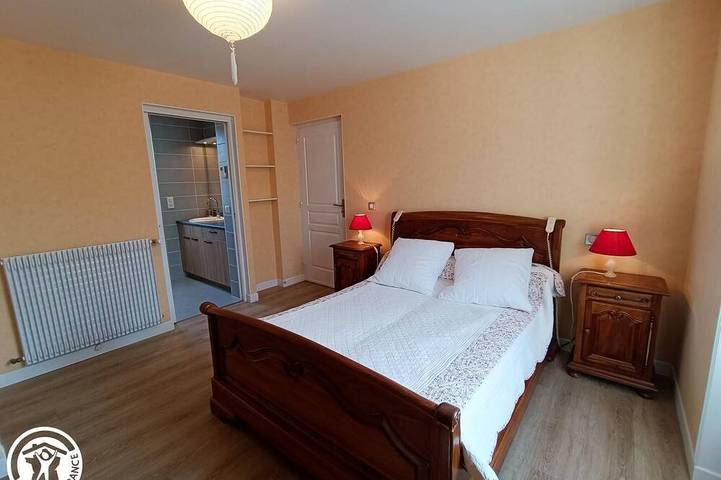 Location de vacances pour 6 personnes, avec jardin à Prudhomat - 2