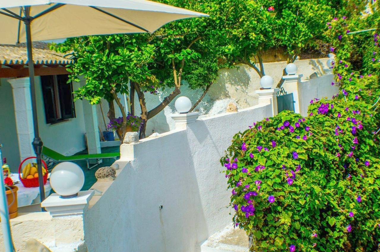 Agathi Beach House (Black Rocks) in Agios Gordios, Korfu