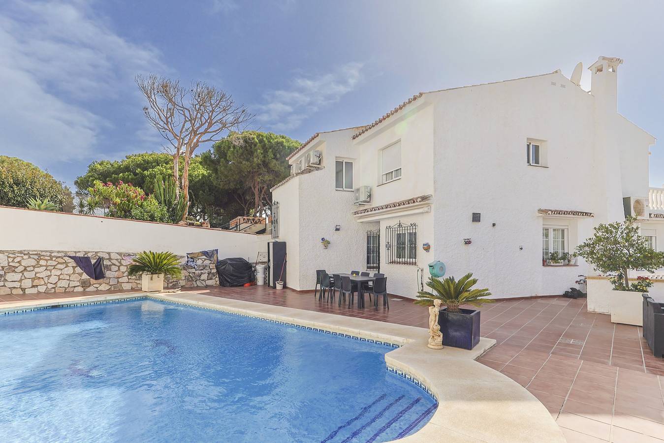 La Casa Blanca -holiday house with private swimmin in Sitio de Calahonda, Mijas