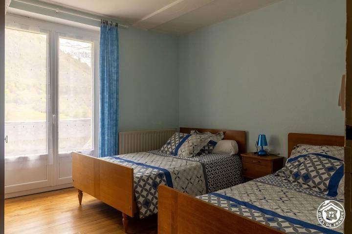 Gîte pour 6 personnes, avec jardin à Gavarnie - 4