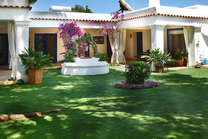 Villa für 9 Personen, mit Garten und Terrasse - 1
