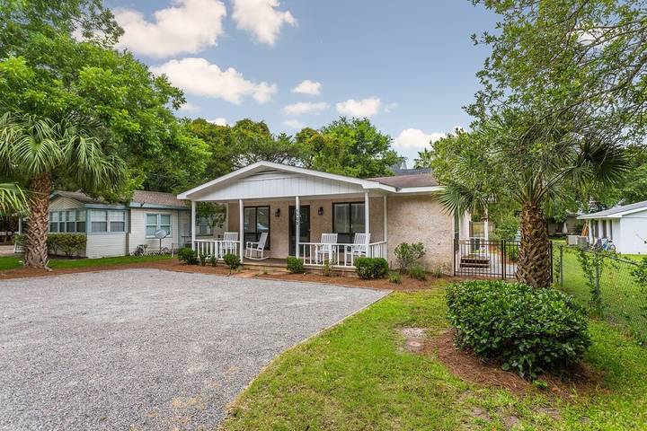 Vacation rental for 4 people, with terrace in St. Simons Island