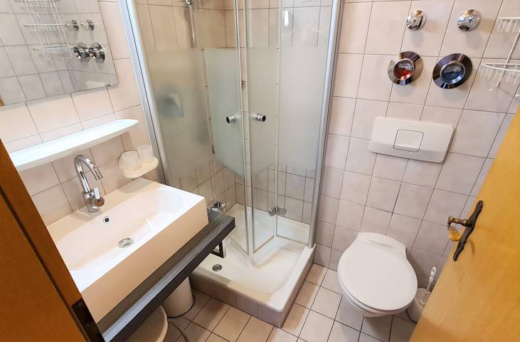 Ganze Wohnung, Gemütlich eingerichtete Ferienwohnung Watzmann in Schönau am Königssee in Schönau am Königssee, Berchtesgadener Alpen