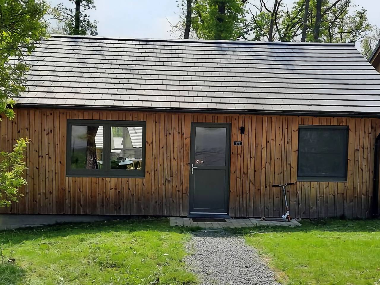 Chalet in der Nähe von Durbuy in der Natur in Somme-Leuze, Region Namur