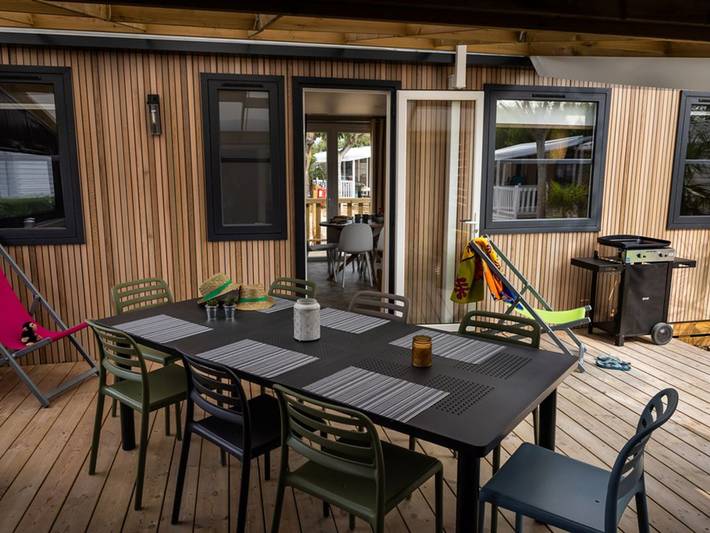 Camping pour 10 personnes, avec jacuzzi ainsi que terrasse et piscine à Saint-Jean-de-Monts - 2