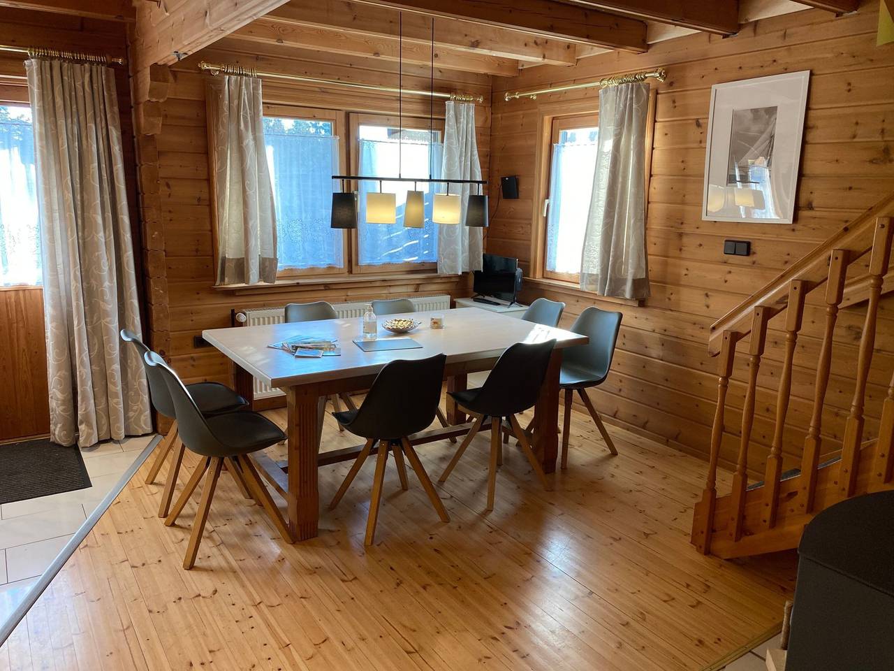 Chalet mit Garten, Grill und Terrasse in Iep, Cochem-Zell