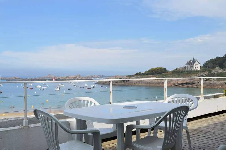 Appartement de vacances pour 4 personnes, avec vue et terrasse, animaux acceptés