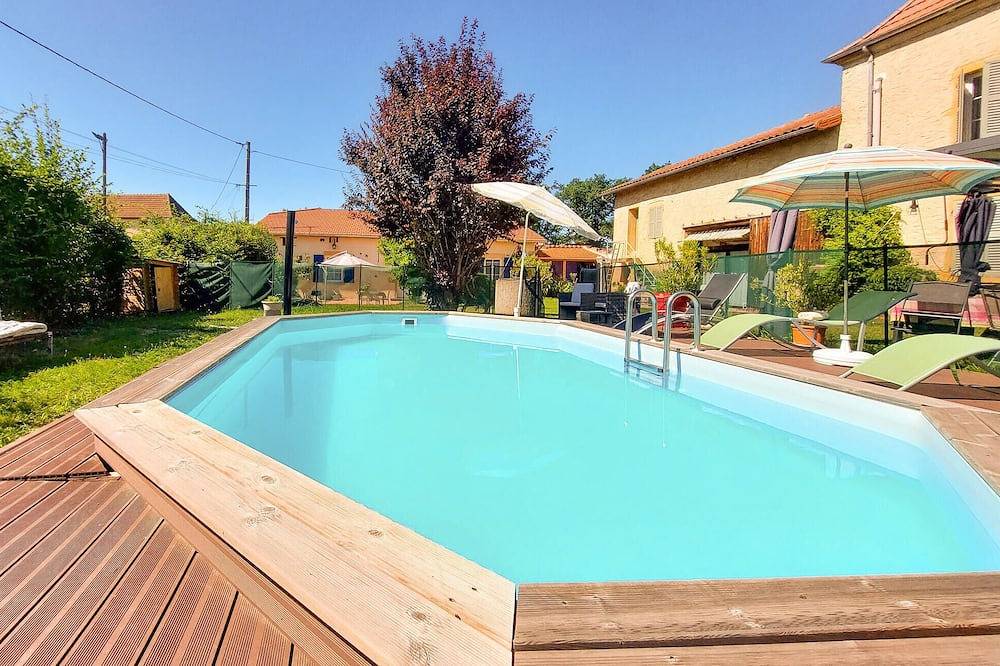Gîte aux Hirondelles in Pouilly-sous-Charlieu, Región de Roanne