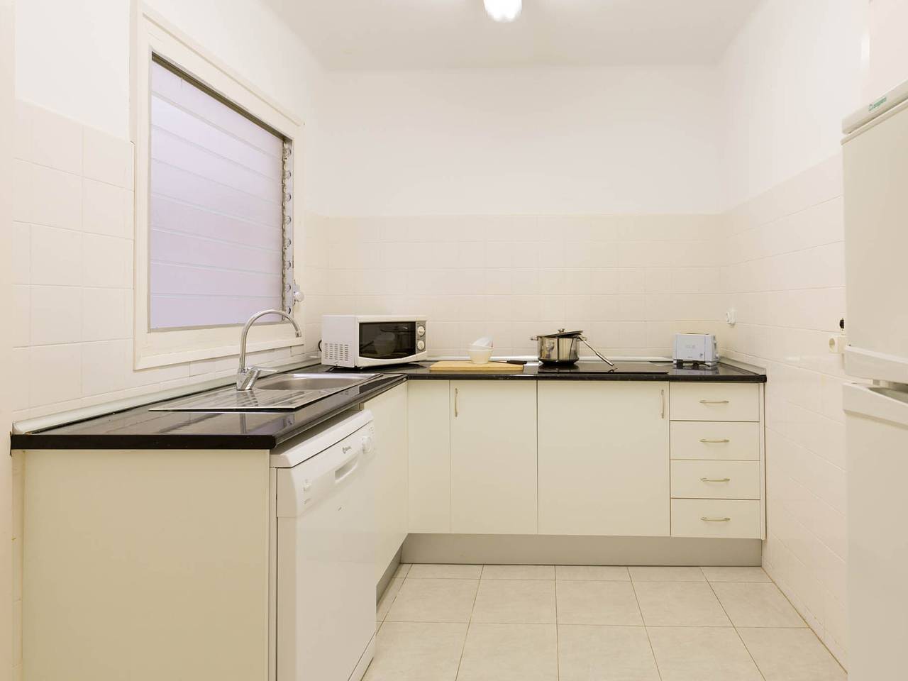 Geheel appartement, Simple beachfront apartment in Llafranc, perfect for families and pets on request in Llafranc, Palafrugell