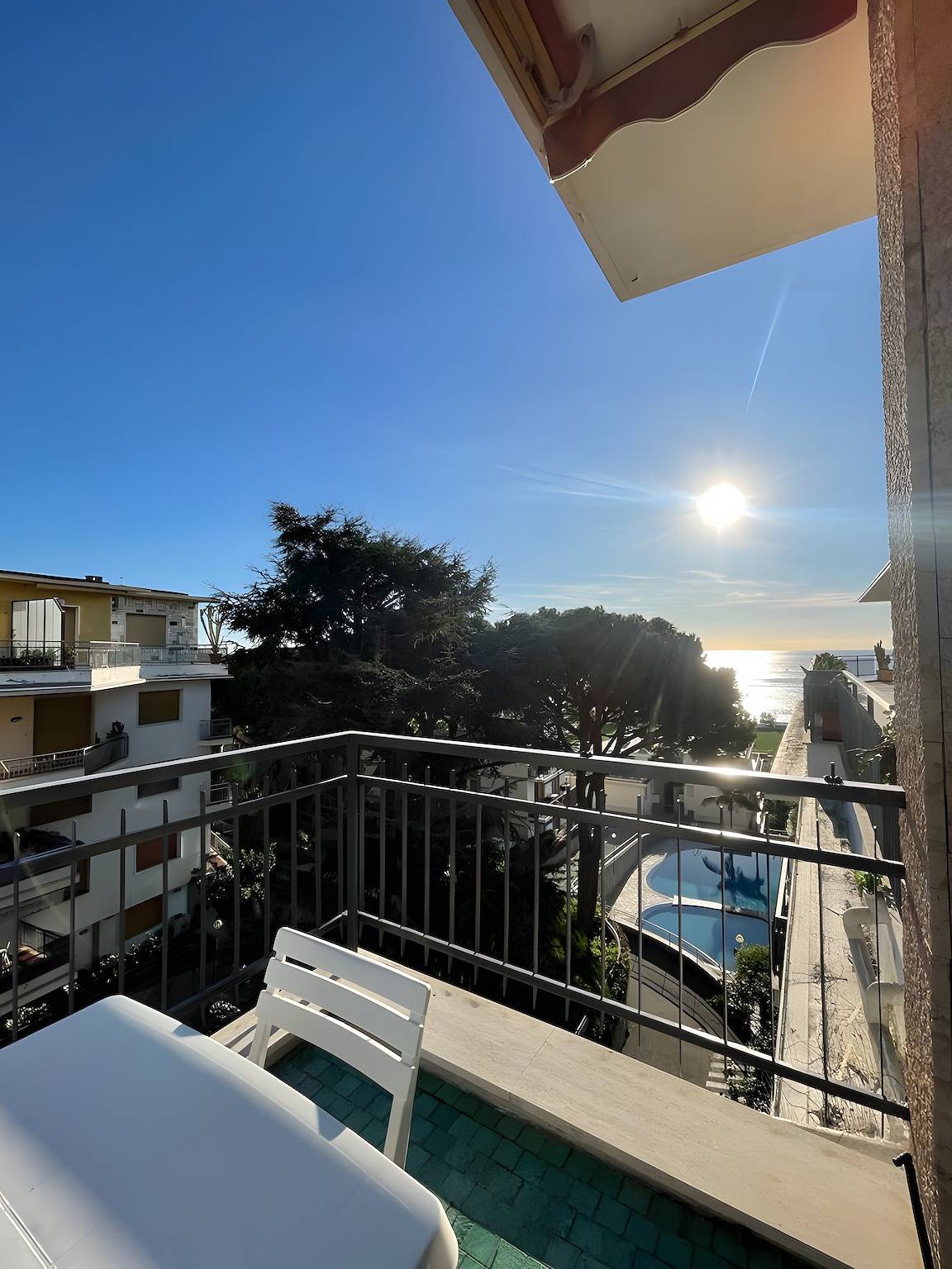 Hel lejlighed, Ferielejlighed for 6 personer med balkon in San Remo, Sanremo Kommune