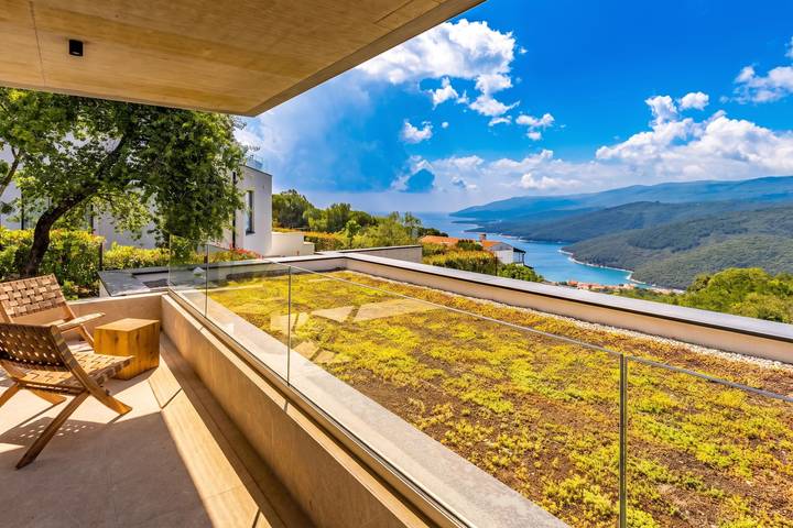 Villa für 6 Personen, mit Meerblick