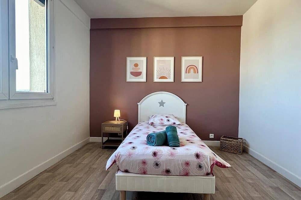 Apartamento entero, Casa Ribot #10 - T4 pour 5 personnes - Proche Centre Ville in Brive-la-Gaillarde, Brive-la-Gaillarde region
