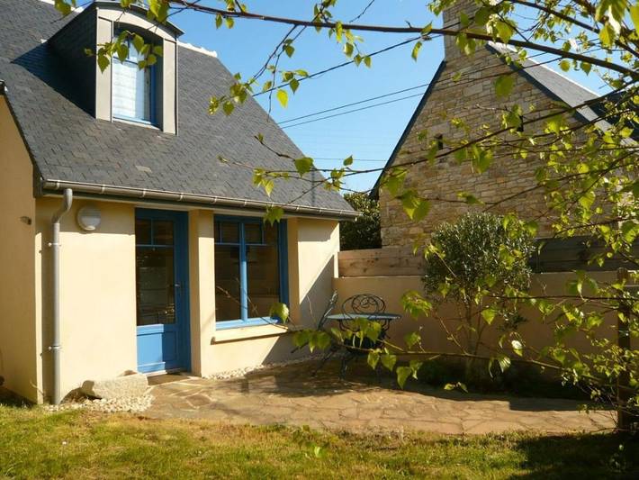 Maison de vacances pour 2 personnes, avec terrasse et piscine ainsi que sauna et jardin, animaux acceptés