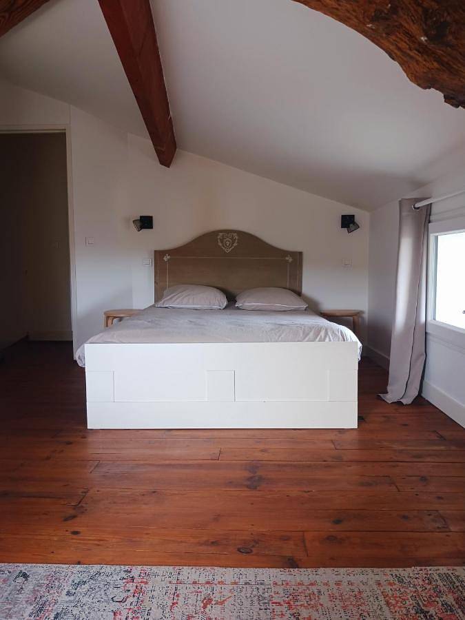 Two-Bedroom House in Saint-Romain-de-Popey, Beaujolais