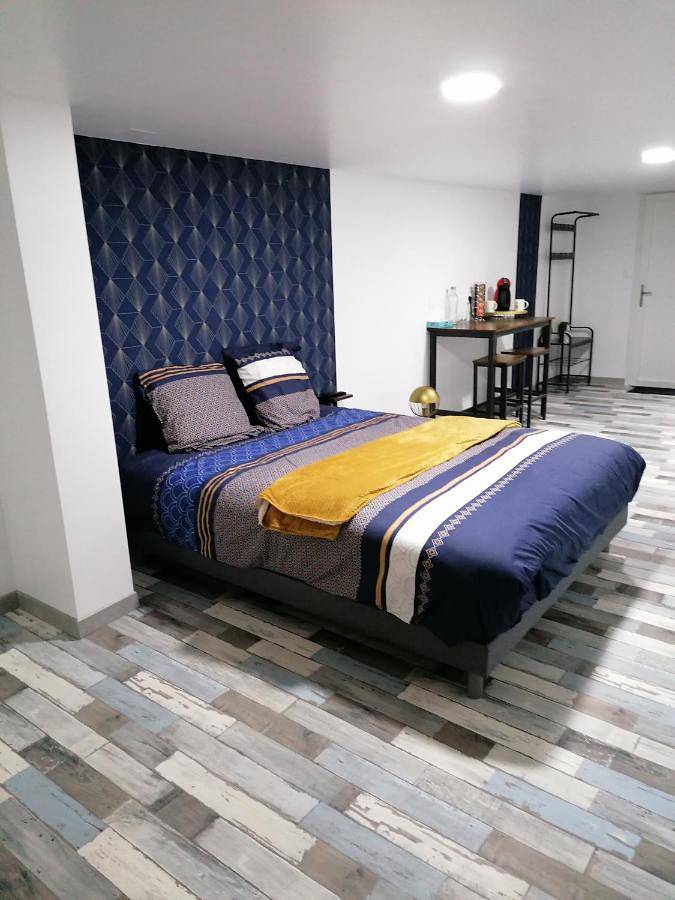 Appartement de vacances entier, Double Room in Villers-Semeuse, Ardennes