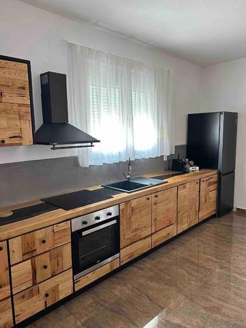 Location de vacances pour 6 personnes, avec jardin et vue, animaux acceptés dans Adamas