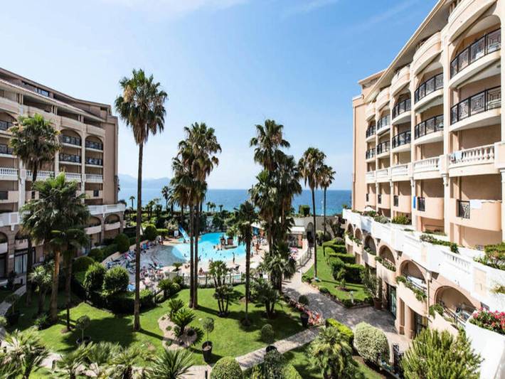 Gîte pour 5 personnes, avec piscine et terrasse, animaux acceptés dans Cannes La Bocca - 2