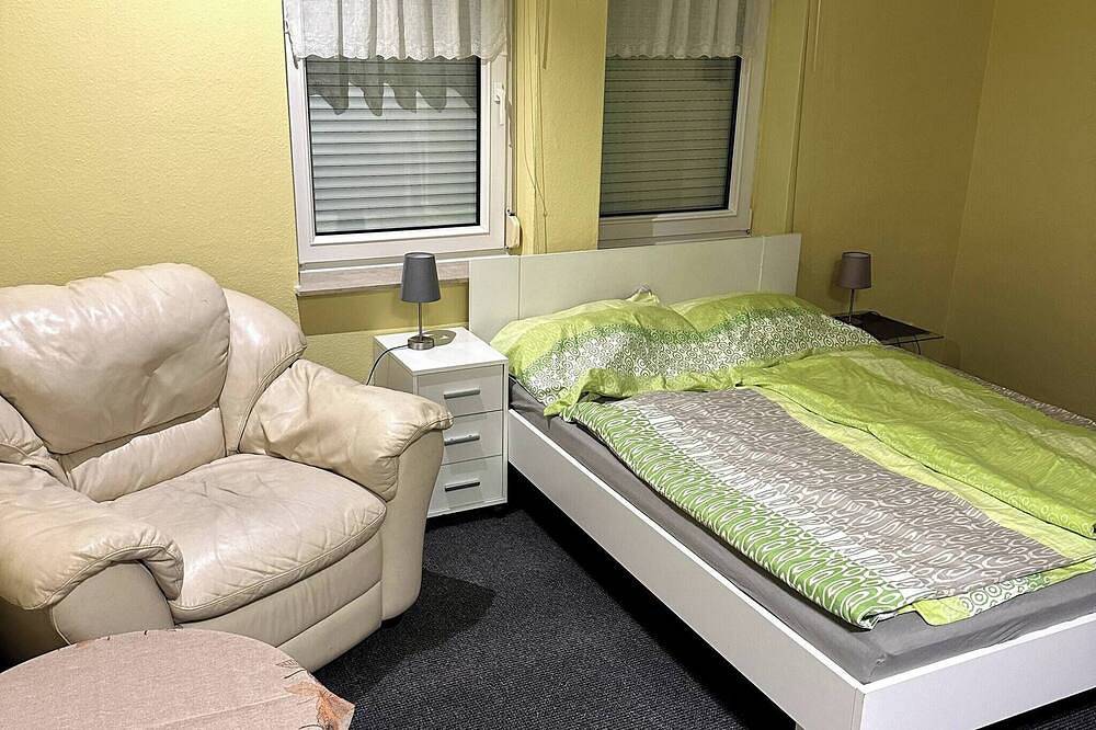 Ganze Wohnung, Großes Apartment für 3-11 Gäste im Raum Halle-Leipzig in Landsberg (Saalekreis), Saale-Unstrut Region