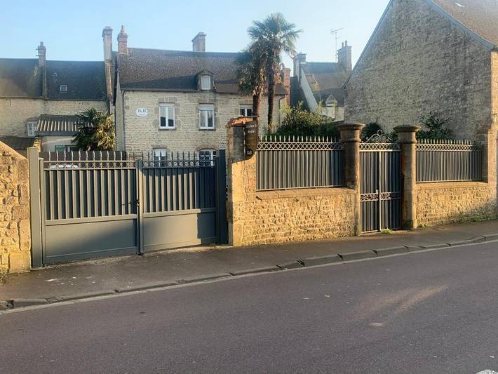 Gîte pour 2 personnes, avec terrasse et vue à Sainte-Mère-Église - 2