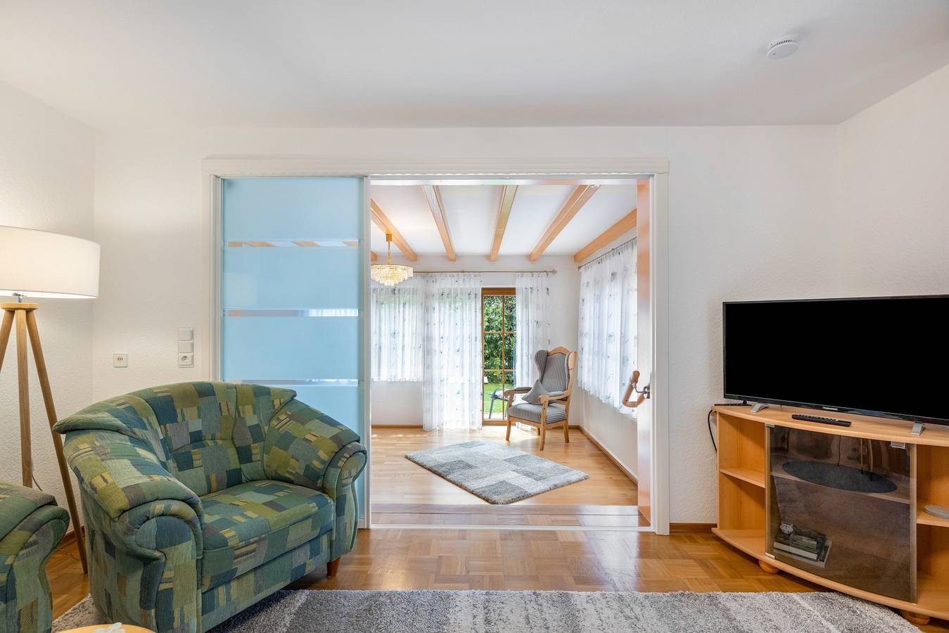 Ganze Wohnung, Ferienwohnung Sonnenbalkon mit 2 Balkonen, Liegewiese, 3Welten Card und Wlan in der Nähe vom Solemar in Bad Dürrheim, Mittlerer Schwarzwald