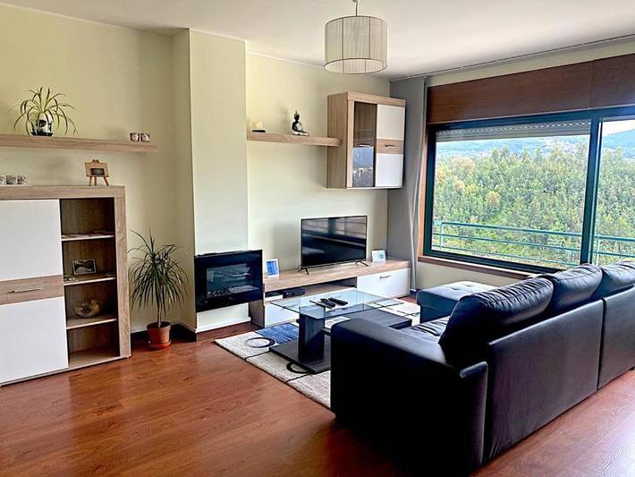 Apartamento de férias para 6 pessoas, com vista e jardim e ainda piscina, com animais de estimação em Penafiel